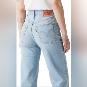 Levi's Wedgie Straight Medium Wash High Rise Frayed Hem Jeans Women's 27